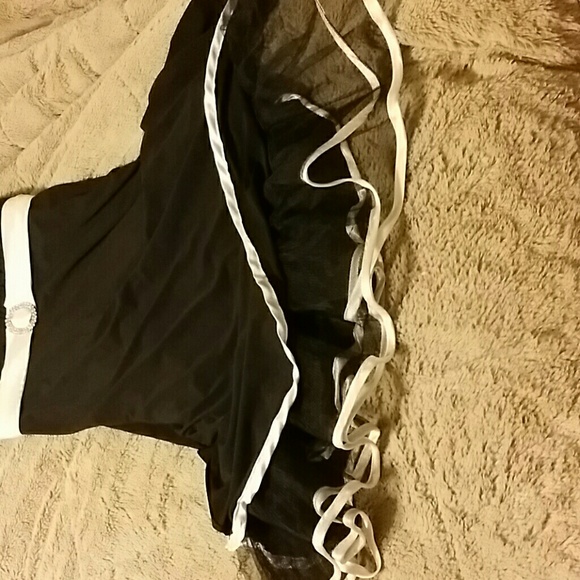 Short, spaghetti strap prom dress - Picture 4 of 4