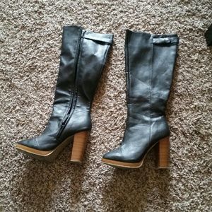 Tall boot