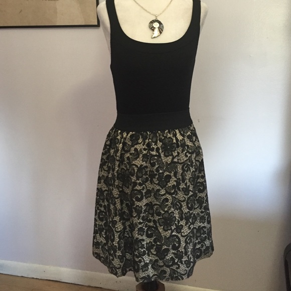 Aqua Dresses & Skirts - Aqua  Black & Gold Aplique Dress- Sm