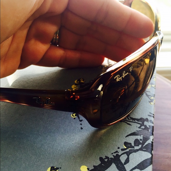 SOLD Authentic Ray-Bans, pre-owned. - Picture 2 of 3