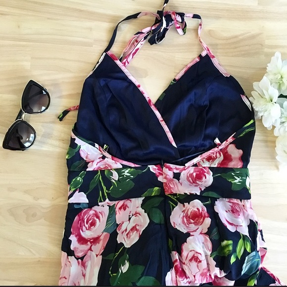 Navy Floral Jumpsuit - Picture 3 of 4
