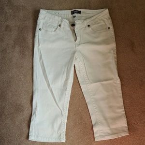 White jean Capri's