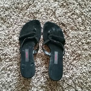 Black open your sandal with kitten heels