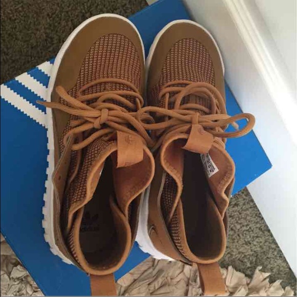 Adidas - Picture 4 of 4