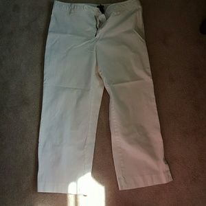 Gap curvy white Capri