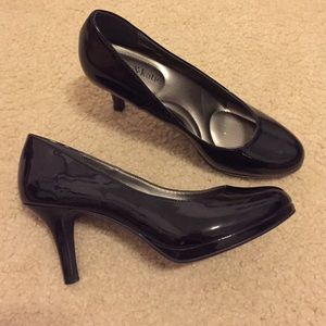 Kelly and Katie black heels