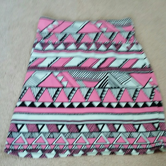 VictoriasSecret skirt - Picture 3 of 4