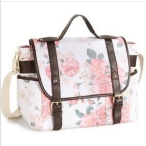 HP 3/28/16NEW WILDFOX Floral Messenger Bag HP 3/28/16NEW WILDFOX Floral Messenger Bag