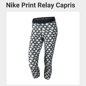 Nike Relay Capris