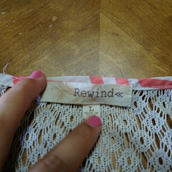 Rewind Blouse - Picture 3 of 3