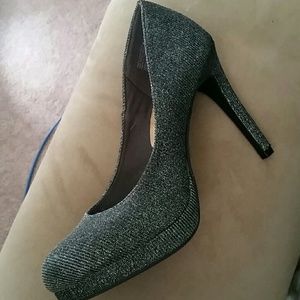 Cute glitter pumps