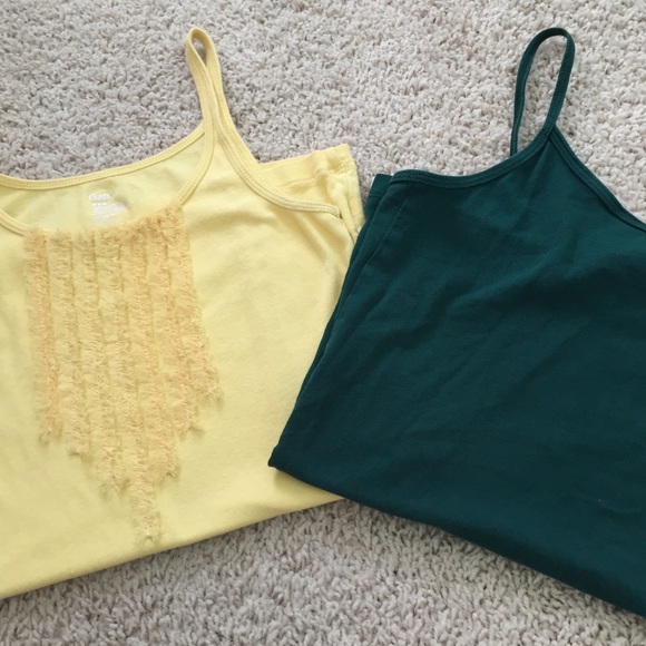 ⭐️Tank top bundle - Picture 3 of 3