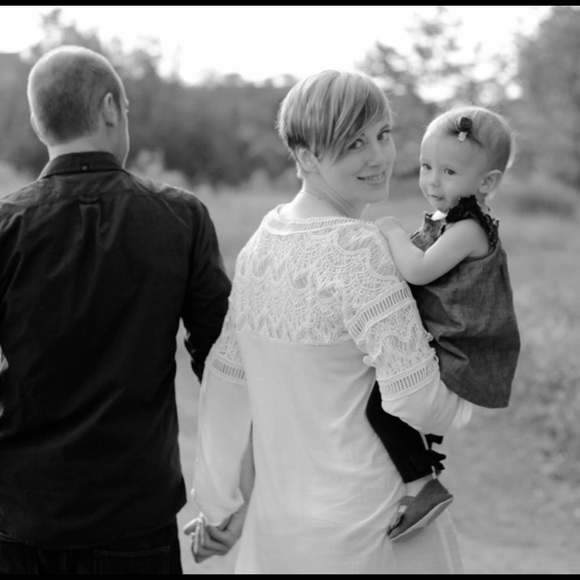 Meet your posher! - Picture 3 of 4