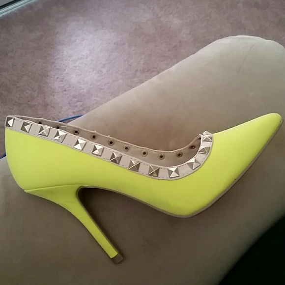 Beautiful yellow heels