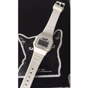 Neff white rubber watch 😋