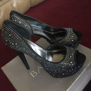 Women bakers shoes with stones