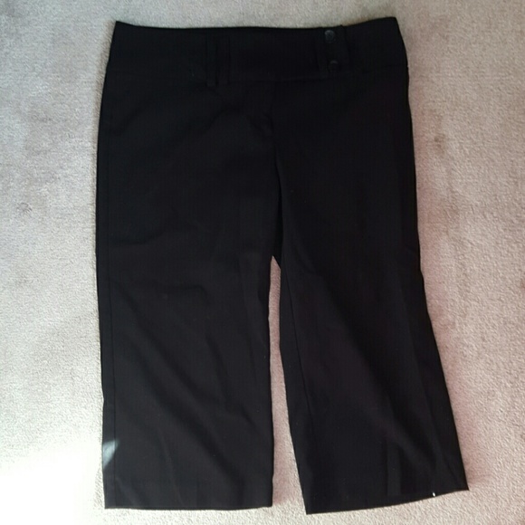 Black Dress capri's