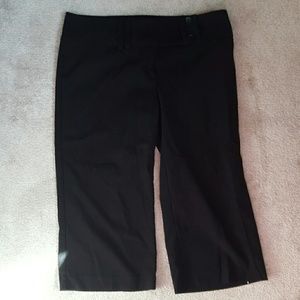 Black Dress capri's