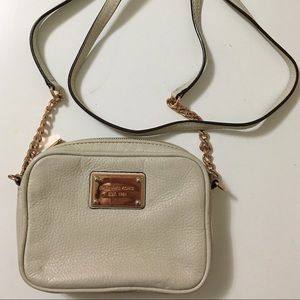 Michael Kors beige jetset cross body bag