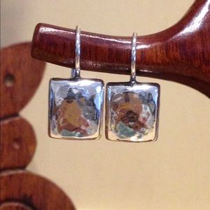 Sterling Silver dangling Square Earrings.