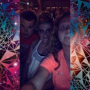 Meet your Posher, Corina