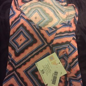 LuLaRoe XS Perfect T