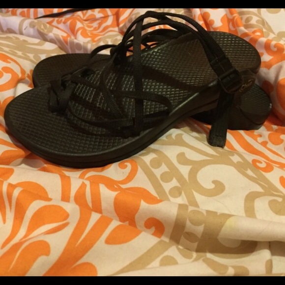 Black chacos