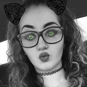 Meet your Posher, Lilliana