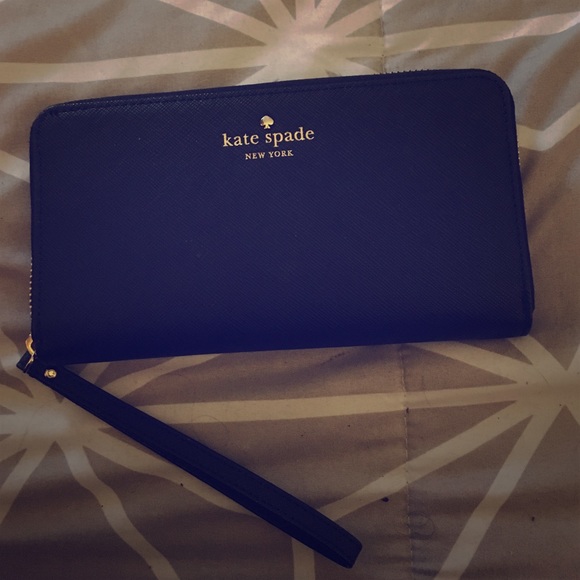 Kate spade wallet wristlet