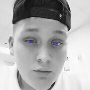 Meet your Posher, Ethan