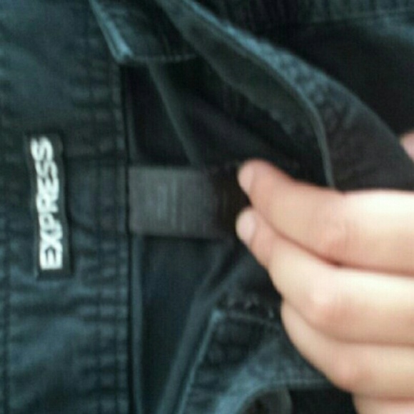 NWOT EXPRESS BLACK CUFFED SHORTS - Picture 3 of 3