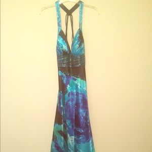Cache size 12 floor length gown