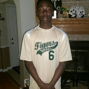 Meet your Posher, Theajuana