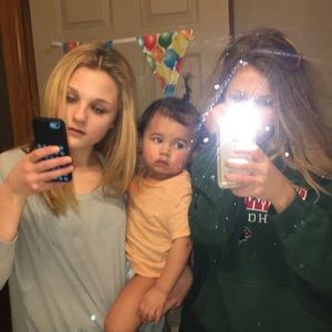 Meet your Posher, Avery