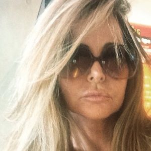 Meet your Posher, Renee