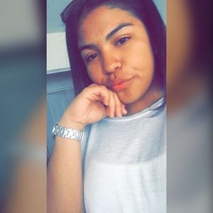 Meet your Posher, Allyson