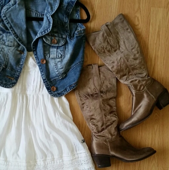 Guess cowboy boots