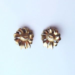 Oscar de la Renta Gold Bow Clip-On Earrings