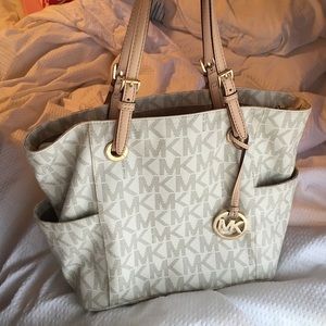 Michael Kors purse
