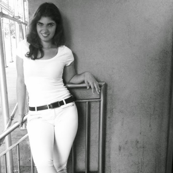 Meet your Posher, Olivia