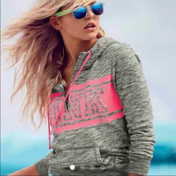 SOLD ON Ⓜ️!! NWOT VS PINK half zip pullover!!