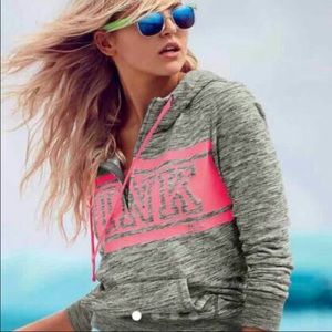 SOLD ON Ⓜ️!! NWOT VS PINK half zip pullover!!