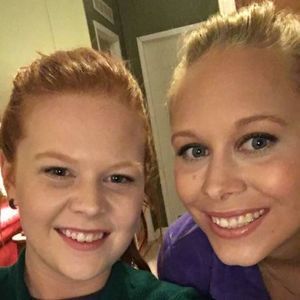 Meet your Posher, Caitlin