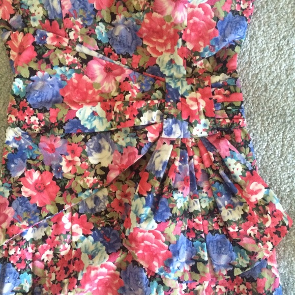 Floral padded bra top beautiful dress! - Picture 4 of 4