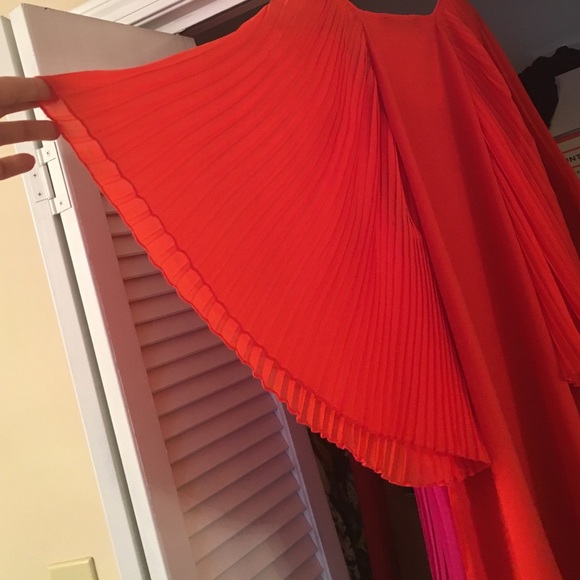 Spring dress - Picture 4 of 4