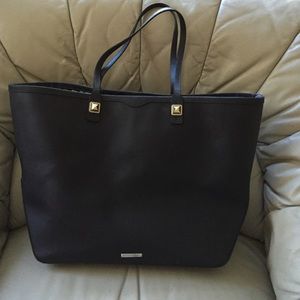 🎉SOLD🎉Rebecca Minkoff leather tote