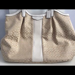 Coach Signature Tote/Shoulder Bag