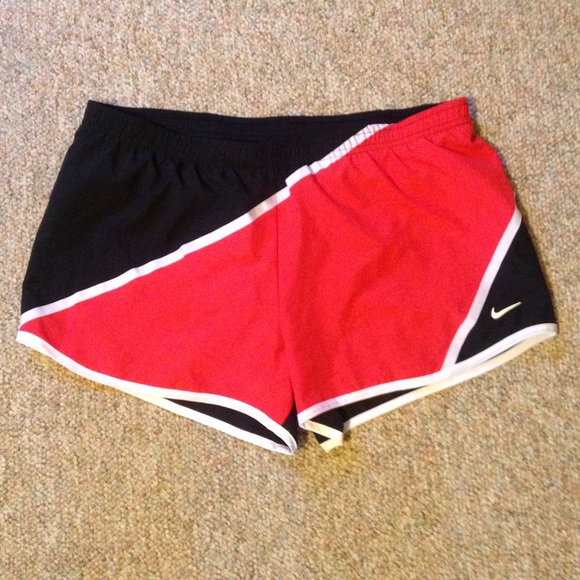 SOLD NWOT Nike shorts