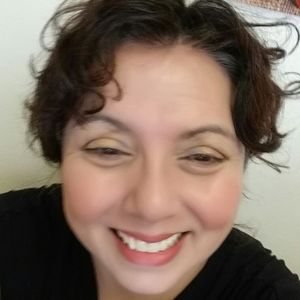 Meet your Posher, Apolonia