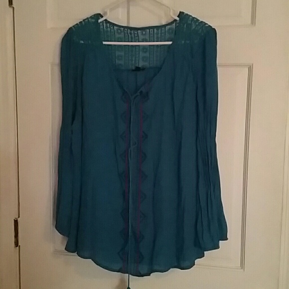 Flowy blue top